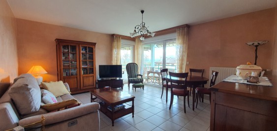 Appartement - ST CERGUES - 76m² - 2 chambres