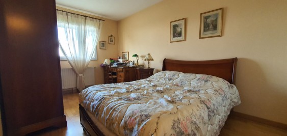 Appartement - ST CERGUES - 76m² - 2 chambres