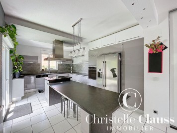Maison - HABSHEIM - 230m² - 7 chambres