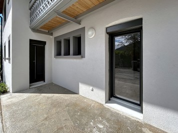 Local professionnel - VIUZ EN SALLAZ - 83m²