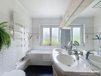 Maison - RIEDISHEIM - 200m² - 5 chambres