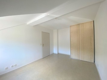 Appartement - ST CERGUES - 51m² - 1 chambre