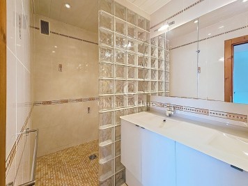 Appartement - GAILLARD - 84m² - 2 chambres
