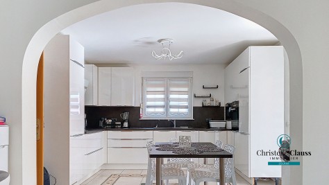 Maison - INGERSHEIM - 241m² - 6 chambres