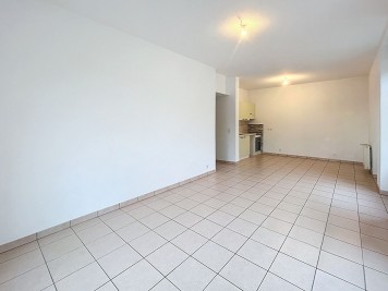 Appartement - ST CERGUES - 59m² - 2 chambres