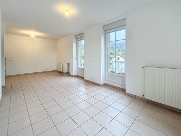 Appartement - ST CERGUES - 59m² - 2 chambres