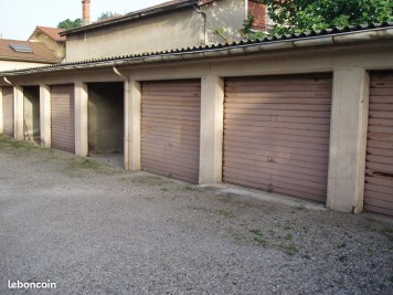 Parking - VILLE EN SALLAZ - 16m²