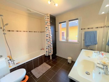 Appartement - BONNE - 82m² - 3 chambres
