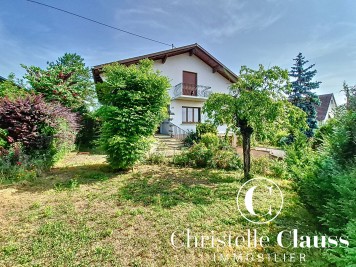 Maison - BEBLENHEIM - 200m² - 5 chambres