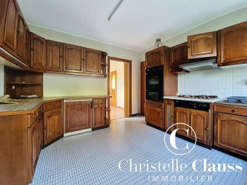 Maison - BEBLENHEIM - 200m² - 5 chambres