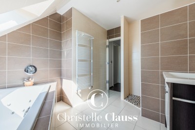 Maison - NEUGARTHEIM ITTLENHEIM - 200m² - 5 chambres