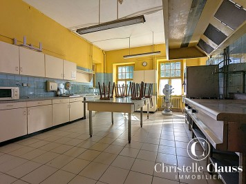 Immeuble - LA BROQUE - 1000m²