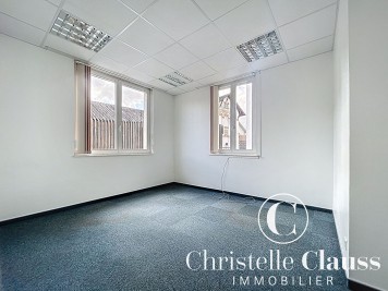 Local professionnel - ILLKIRCH GRAFFENSTADEN - 90m²