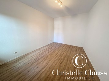 Appartement - ST HIPPOLYTE - 72m² - 2 chambres