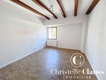 Appartement - ST HIPPOLYTE - 72m² - 2 chambres