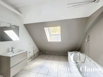 Immeuble - HUSSEREN WESSERLING - 600m² - 13 chambres